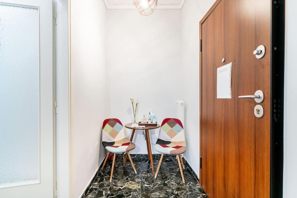 Downtown Cute Apt In The Heart Of Plaka Athen Exterior foto